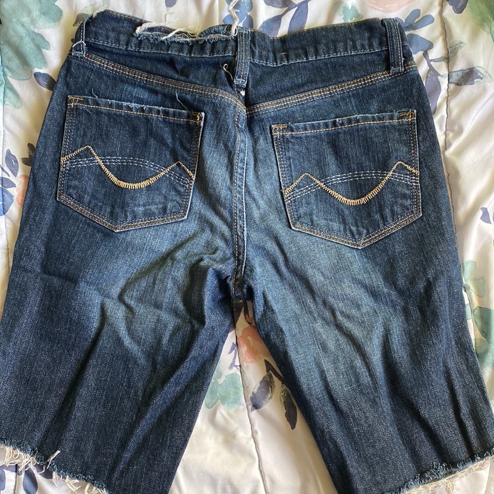 Distressed  shorts - Picture 2 of 2